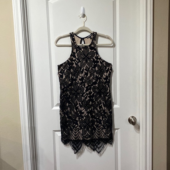 Express dress. Like dress perfect for dat night. Just too small on me. - Picture 1 of 2